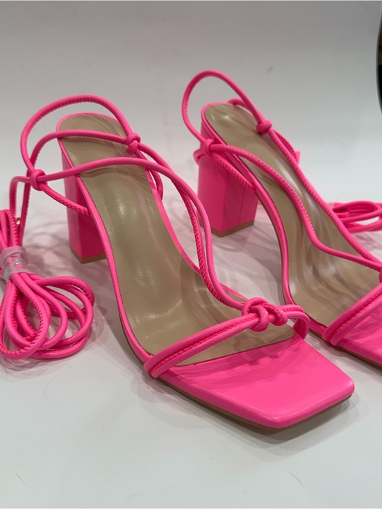 The Unbranded Brand Shoes - Women’s Strappy Block Heel Sandals in Hot Pink size 10